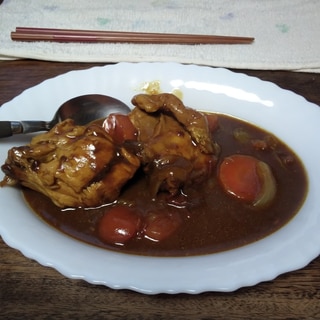 ぶつ切り骨付き鶏肉でカレー